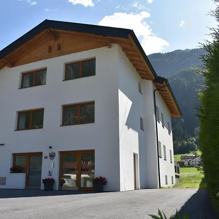 Haueis Apartment *