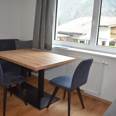 Haueis Apartment Tumpen